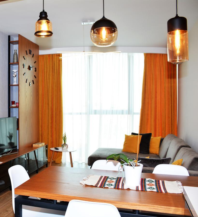Central Luxury Apartment ティラナ 部屋 写真